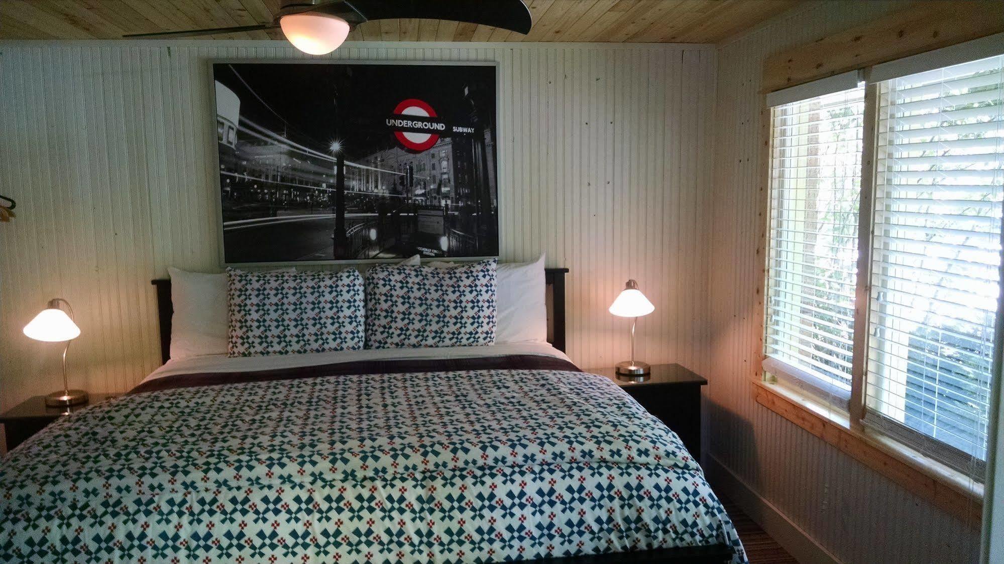 The Saugatuck Retro Resort Exterior foto